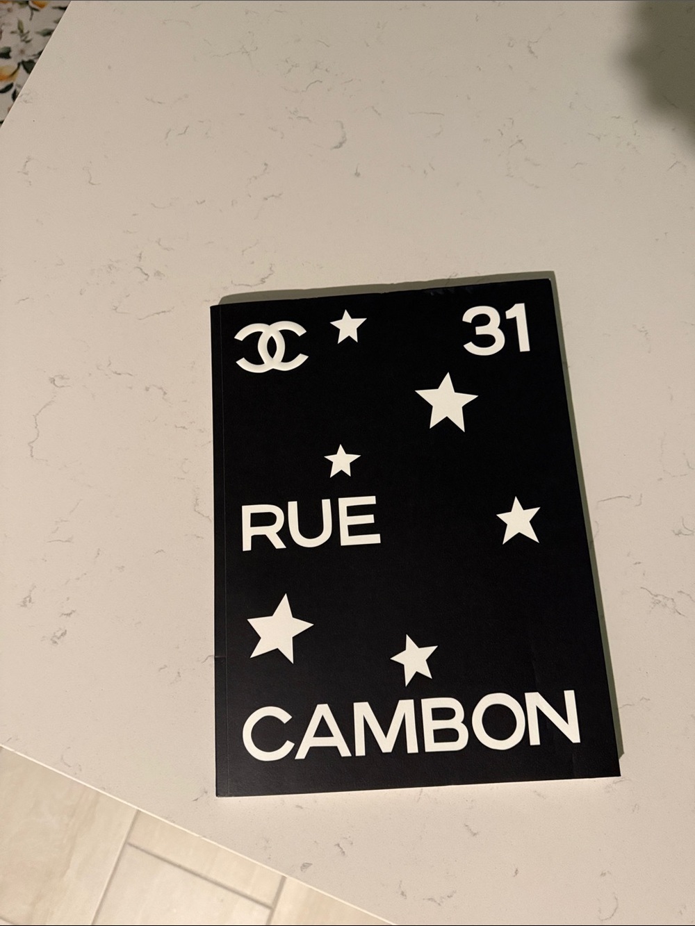 CHANEL Black & White Rue Cambon Star look book/